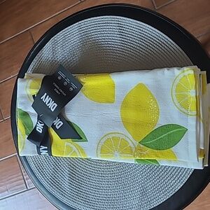 🍋DKNY Kitchen Towels